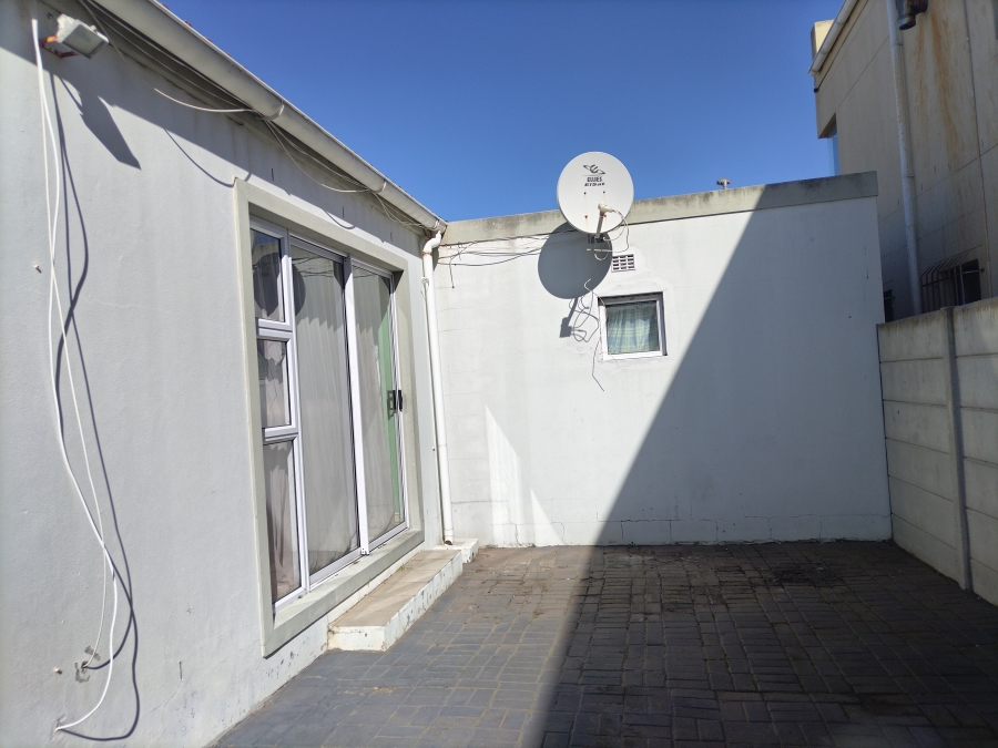 4 Bedroom Property for Sale in Parklands Western Cape